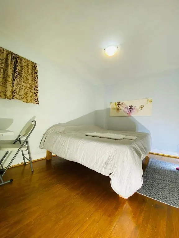 Relax Room II East York Space Share Rooms Toronto Canada