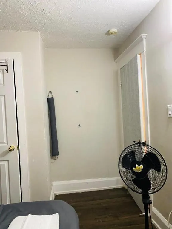 Apartment Relax Room II East York Space Share Rooms Toronto
